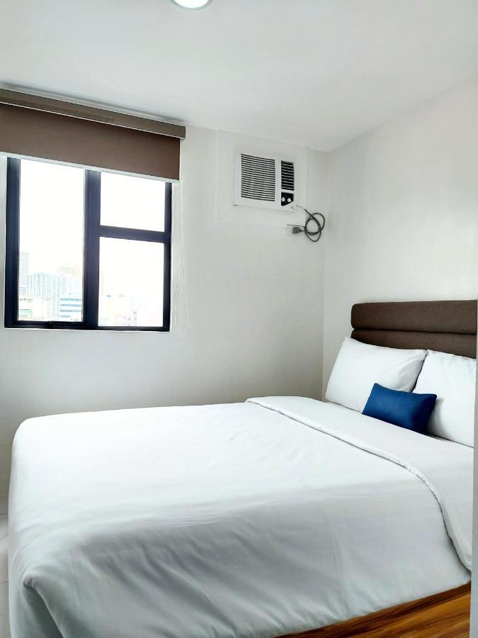 Airobedz Makati - A Value Hotel Manila Kültér fotó