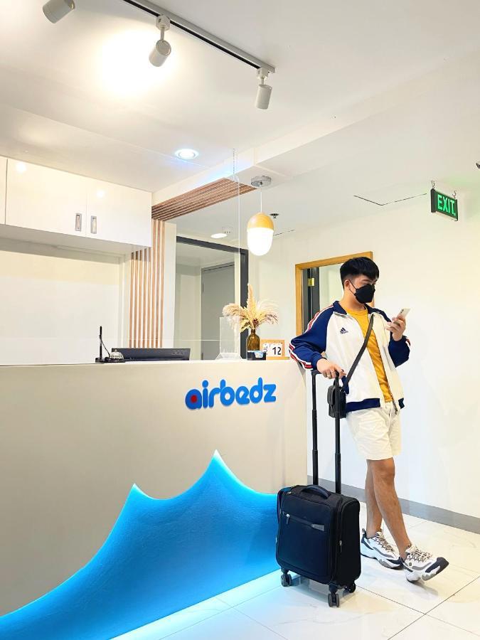 Airobedz Makati - A Value Hotel Manila Kültér fotó
